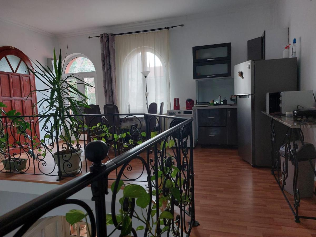Valiapart Oradea Buitenkant foto